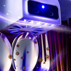 "Secador esterilizador de cubiertos UV con sensor automático montado en pared"